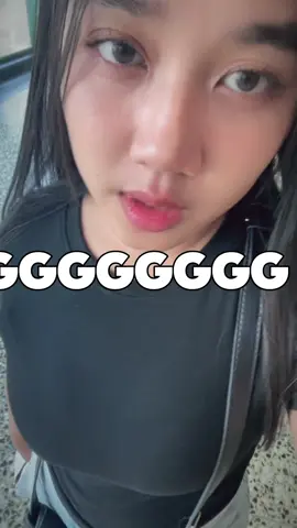 Sayaaaanggggg besok dah hari senin lagii 😭
