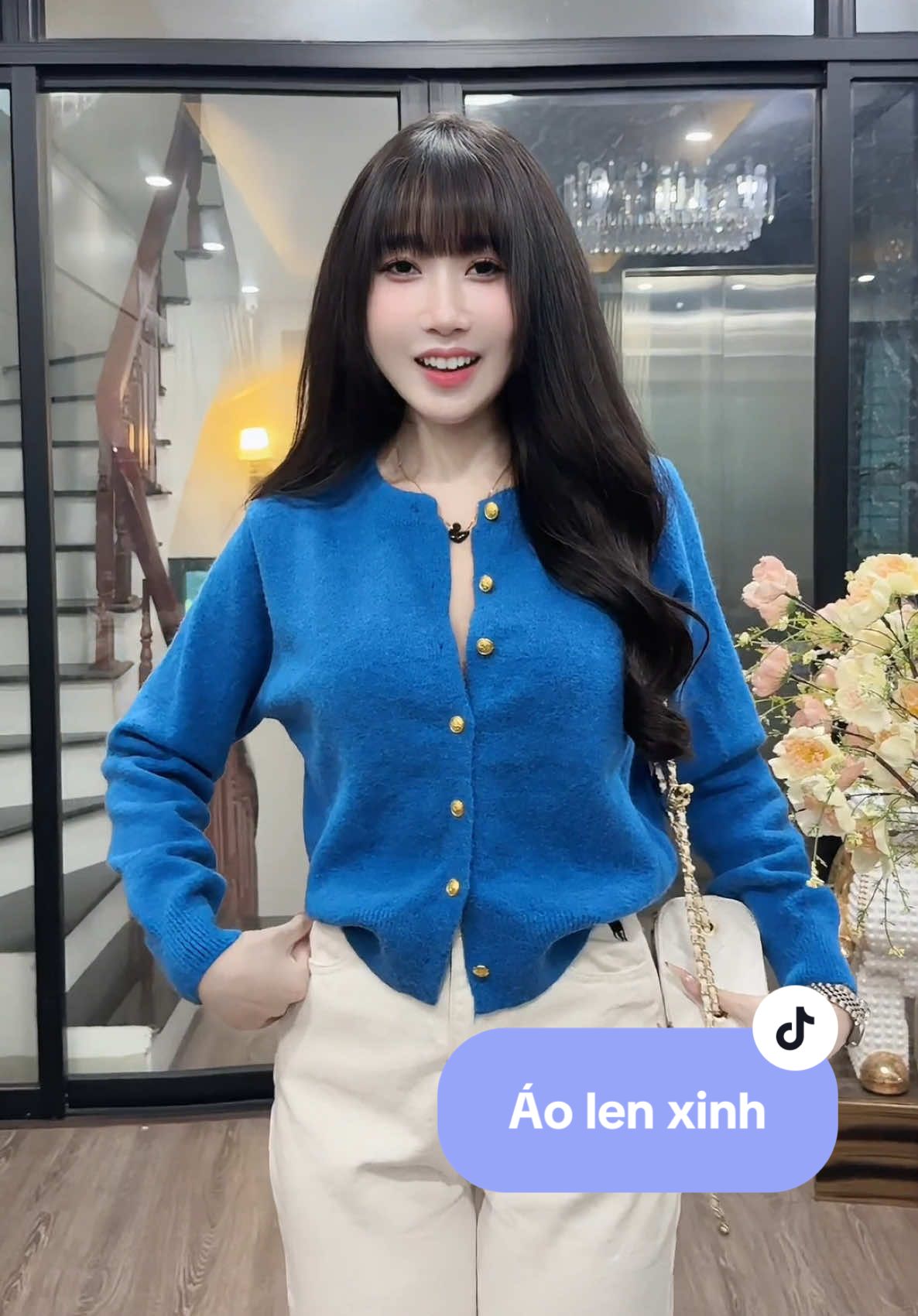 Bảng màu áo này đẹp quá đi , cúc đồng xịn sò nữa chứ #aokhoac #aokhoaclen #aocardigan #cardigan #aokhoacgio 