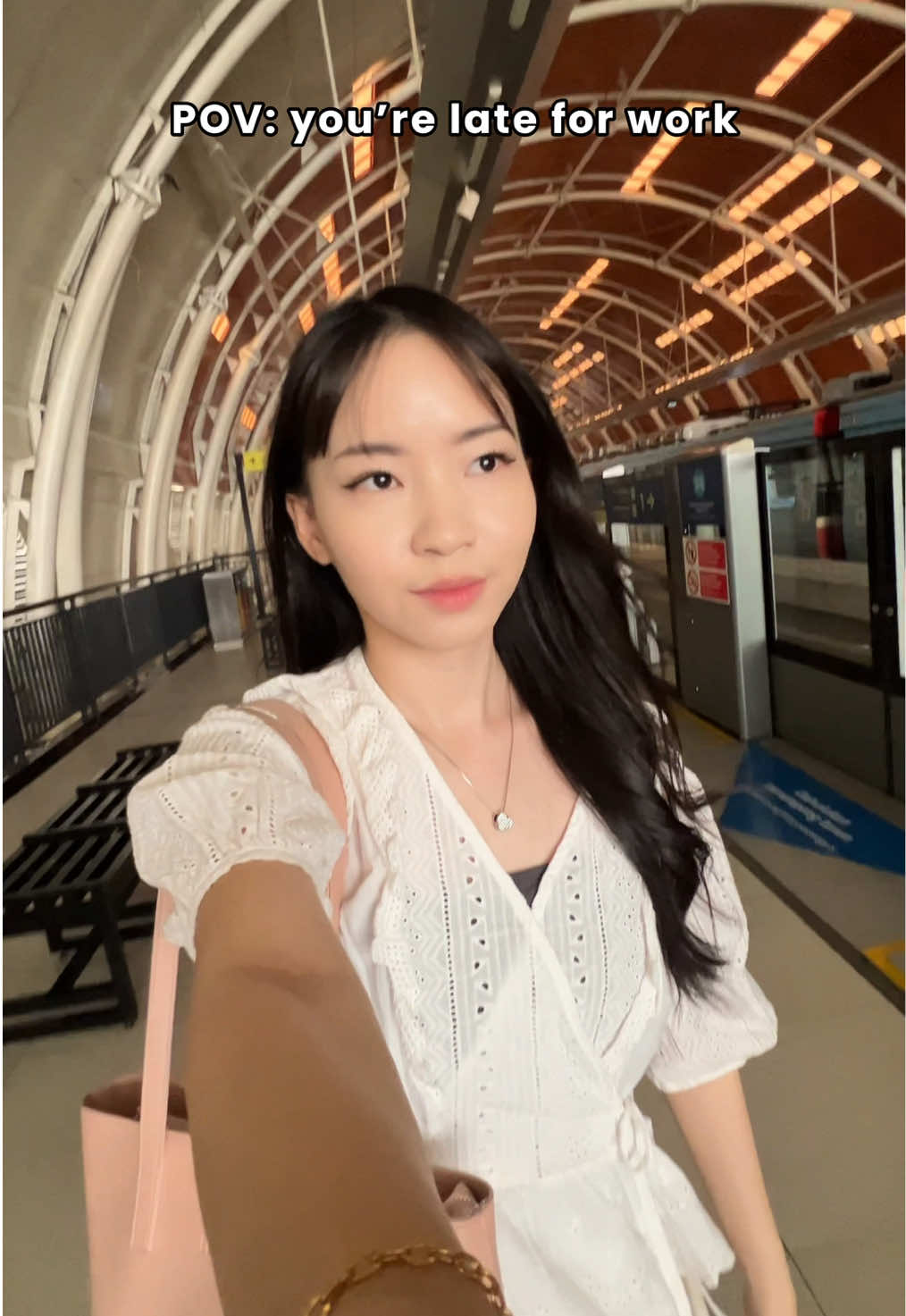 POV: you’re late for work!!  Effortless but flawless ✨💞 #MAANGEbeauty #pilihbrushpilihMAANGE #MAANGEFriece #MAANGEtools #MAANGEmakeup 