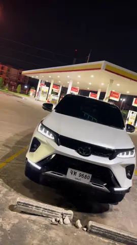 โพสต์อะไรก็โพสต์เถอะ ความสุขของเรา🤭🤭#ผู้หญิงขับฟอร์จูนเนอร์ #adm #ท่อใจหมา #fortuner #ชนันขับรถไม่เก่งแต่น้ํามันเต็มถัง🍂 