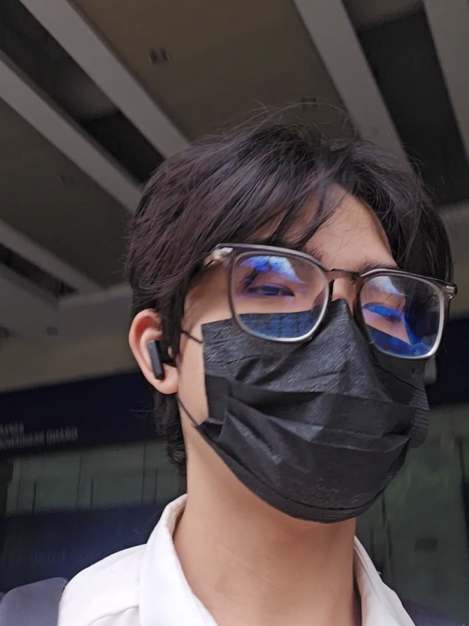 kung cno pa nakadorm sya pa ung malalate 😁