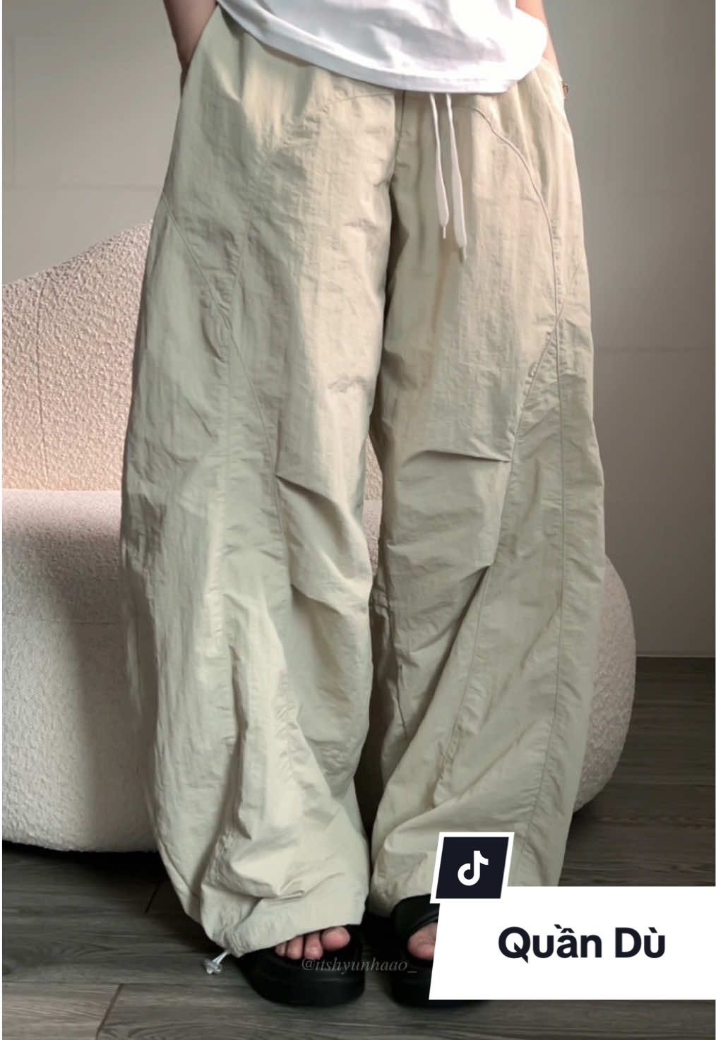 quần dù form siêu hack chân @bycamcam  #xh #outfit #review #macdepmoingay #quandu 