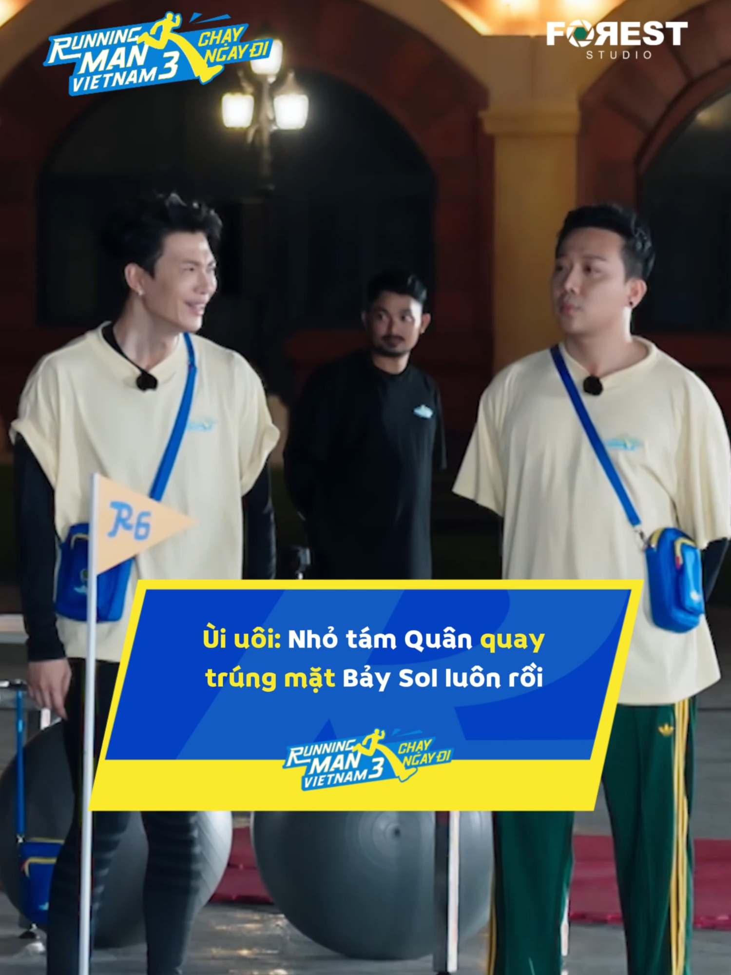 Ùi uôi trúng mặt Bảy Sol rùiii 📷 Tập 3 Running Man Vietnam mùa 3 - CHẠY NGAY ĐI phát sóng vào Thứ Bảy ngày 18/10/2025 lúc 19h30 trên kênh HTV7 và 19h45 trên hệ thống kênh FOREST STUDIO. Ⓒ Running Man Vietnam Season 3 - Bản quyền thuộc Forest Studio. #runningmanvietnam #RunningManVietnamSeason3 #chayngaydi #ForestStudio #TranThanh #NinhDuongLanNgoc #LienBinhPhat #quangtuan #anhtuatus #QuangTrung #quanap #LeNhan #trangphap #jsol #chinsu #tuongotchinsu #vanmonngonbungvi #bunglenvantiecvui #NuocmamcacomNamNgu #NuocmamNamNgu #CoNamNguthemhanhphuc #DownyVietnam #THOMMMMM #DookkiVietnam