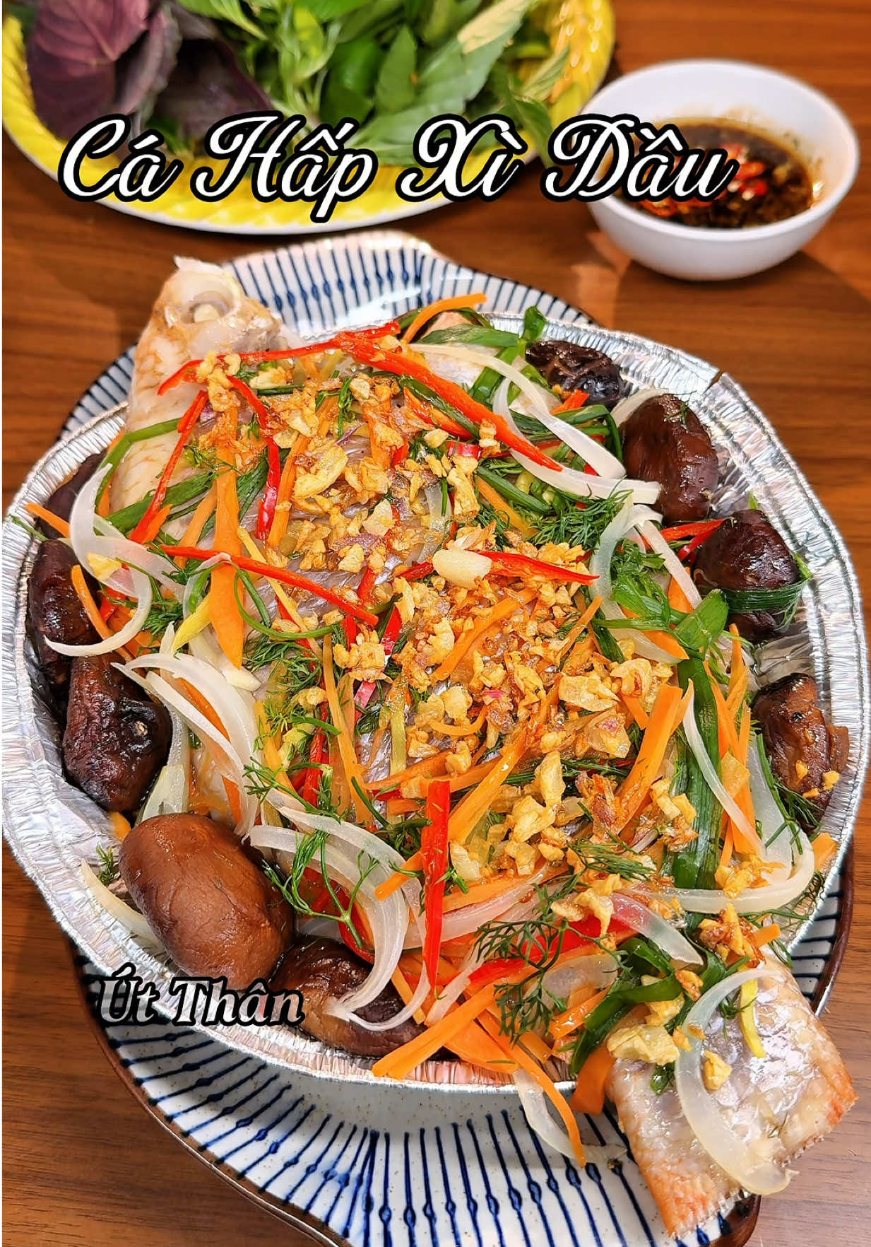 Món cá hấp xì dầu này phải nói là ngon hơn mình tưởng luôn á 😋 #monngondelam #bepnha #ancungtiktok #cahapxidau #fyp 