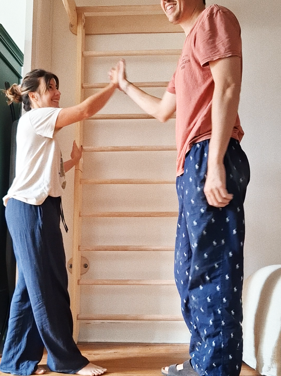 Espalier de sport enfin installé en pyjama 💪🫶 #sportlover #gym #pilates #decoration #fyp 