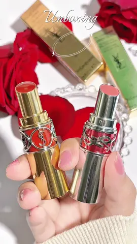 Unboxing son dưỡng nhà YSL 1000 điểm không có nhưng#sonmoi #sonduongysl #makeup #lamdep #beauty #unboxing #review #viral #trending #LearnOnTikTok #xuhuong 