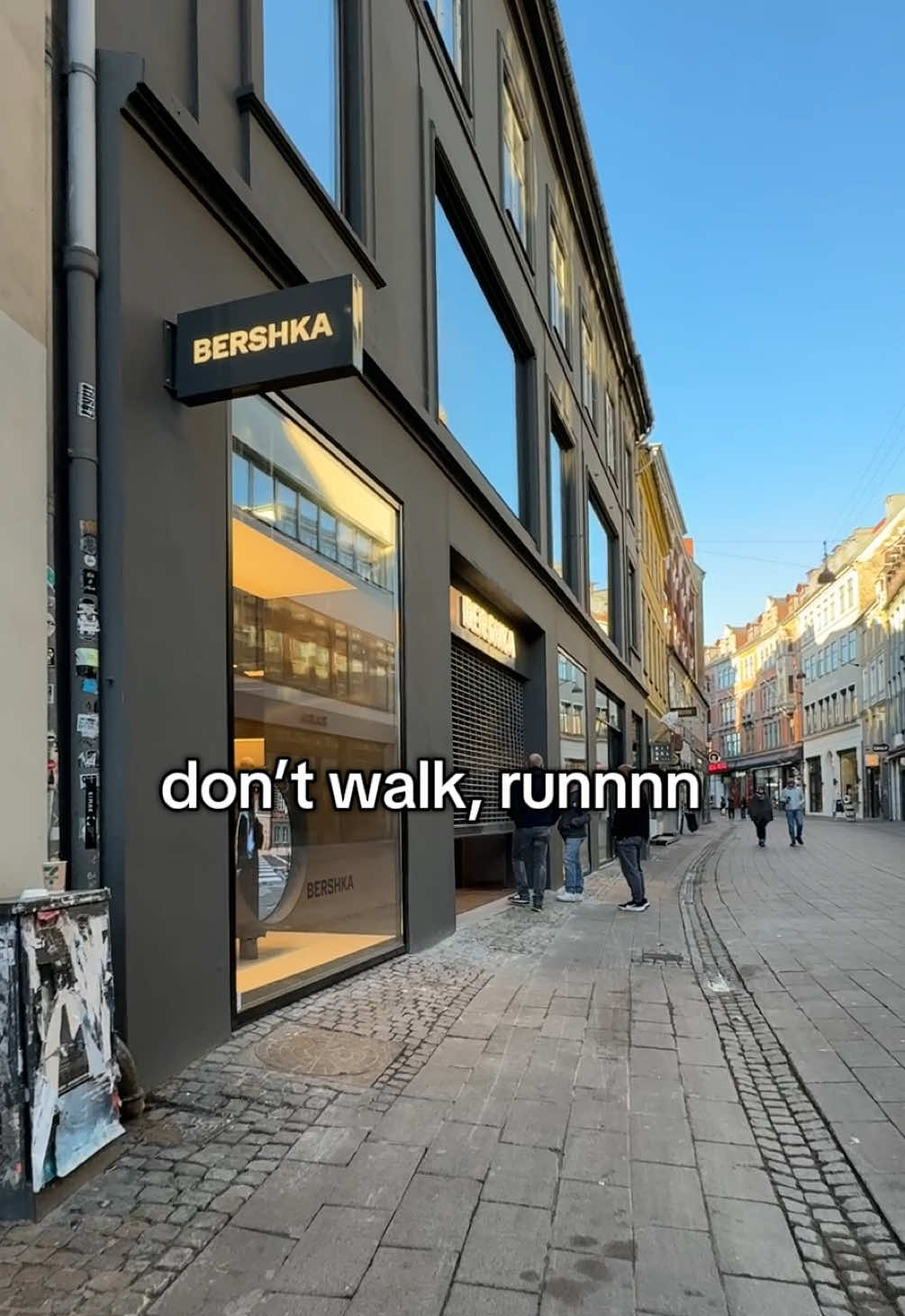 🥹🥹🥹 @BERSHKA #copenhagen #cph #copenhagenstyle #copenhagentiktok #opening 