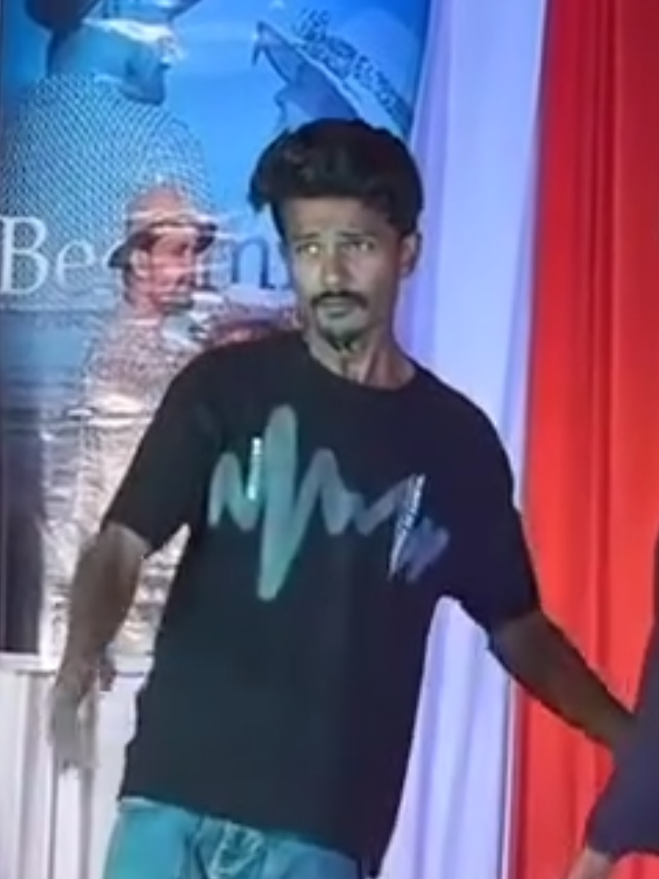 tejo sedang tebar pesona..#vrindavan #prindavan #saltoprindapan 