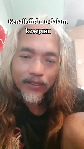 kesepian mu identitas mu