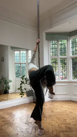 Playing around #with #pole #fyp #lowflow 