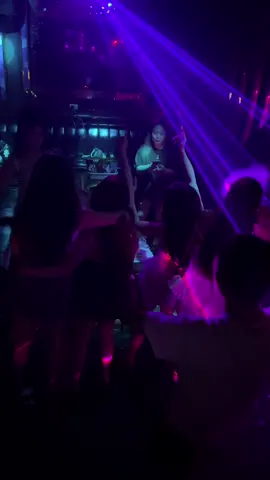 Ae nhà mình cứ thế thôi hẹ hẹ hẹ😂