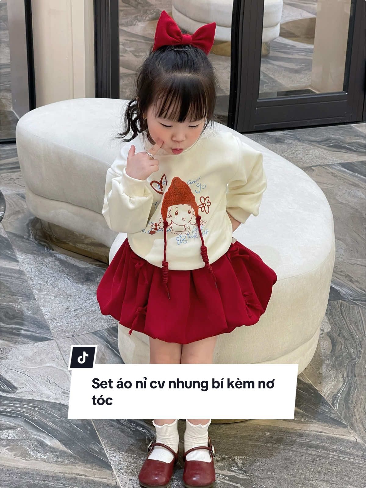 Xin phép các cô mẹ con con đón tết hơi sớm 🤪😻 #setxinhchobe #setmactet #setbegai #setthudongchobe #xuhuong 