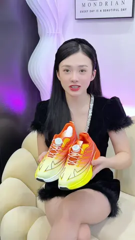 Giày thể thao nam vặn nút Lakinta