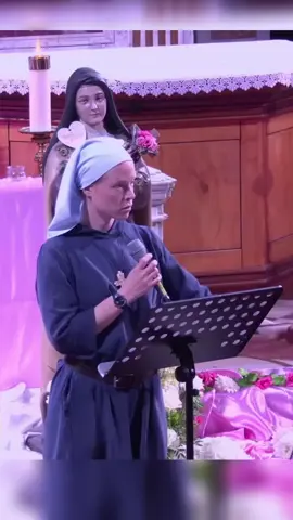 Certains ne viennent jamais à l'église... alors soyez pour eux la présence de Jésus dans le monde ✨🌍 Rayonnez son amour chaque jour !❤️ #église #paroisse #sollièspont #SœurMaylis #foi 