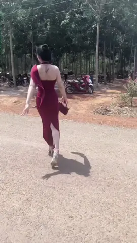 Chạy lẹ lẹ, nắng quá 😆 #binhphuoc93 #xhuong #16th_8 #fypシ゚ 