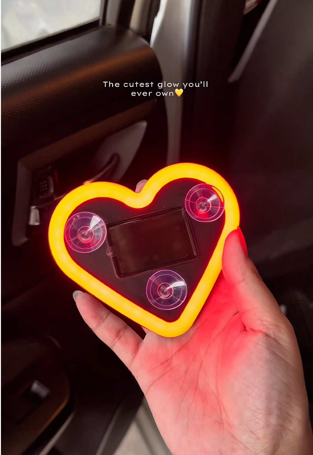The cutest glow you’ll ever own💗 #carledlights #caraccessories #carledheartlight 
