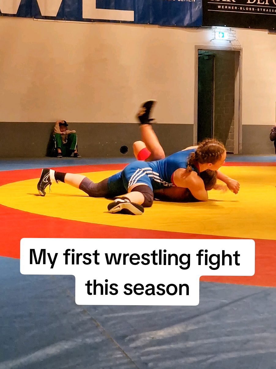 Finaaaaaaaaally, yesterday someone actually wrestled against me! 🥹🙌🏻🎉🕺 For the first time this season… 🥲 I was still a bit ill, but I didn’t want to miss the chance. The last time I competed was back in January, and after that I was completely off the mat for eight months because of illness 😓 That’s why I was so eager to finally compete again! 🔥 Even when I'm a bit embarrassed about my technical performance 😬🙈 #wrestling #wrestlingseason #grappling #fight #martialartslife 