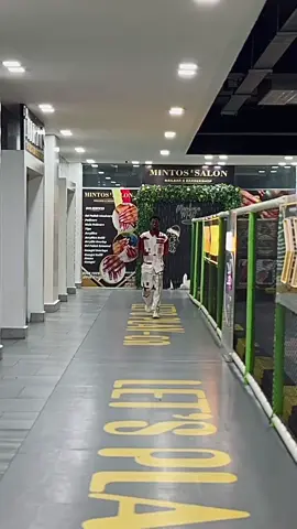 #catwalk #Fashion #Model #horsewalkrunway #Fashion Frontline Design