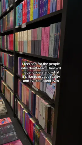 we‘re not the same bebsie 🙂‍↔️ #BookTok #fantasy #bookgirl #books 