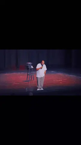 يلا نضحك وننبسط  معه مينانادر 🎭😊#mina_nader_comedian #مينا_نادر #foryoupage #fyp #creatorsearchinsights2025 