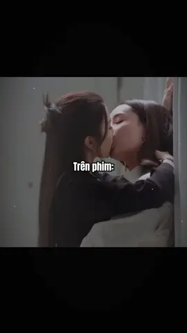 Gin thì cười gian, còn nhỏ J như bị mất sổ gạo :))) #poisonouslove #ginjay #ginj #aangelinaass #ginnynatnicha 