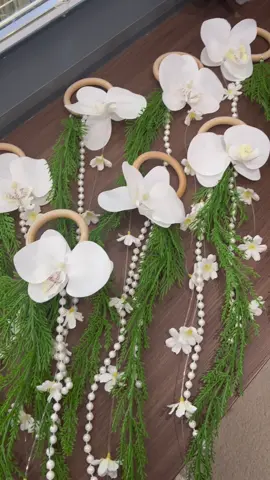 Vòng tay hoa lan trắng-xanh, phụ kiện nhẹ nhàng dành riêng cho phụ dâu 💐 #wedding #ưwongtayhoalan #phudau #phukiencuoi  #vongtayhandmade 