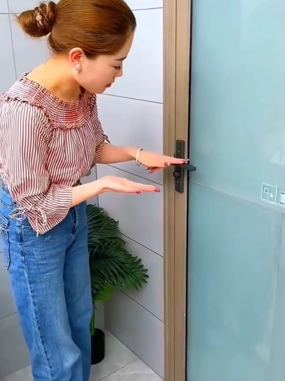 Smart Life Hack for Busy People💡#LifeHacks #SmartIdeas #HomeHacks #germany🇩🇪 #viralvideo 