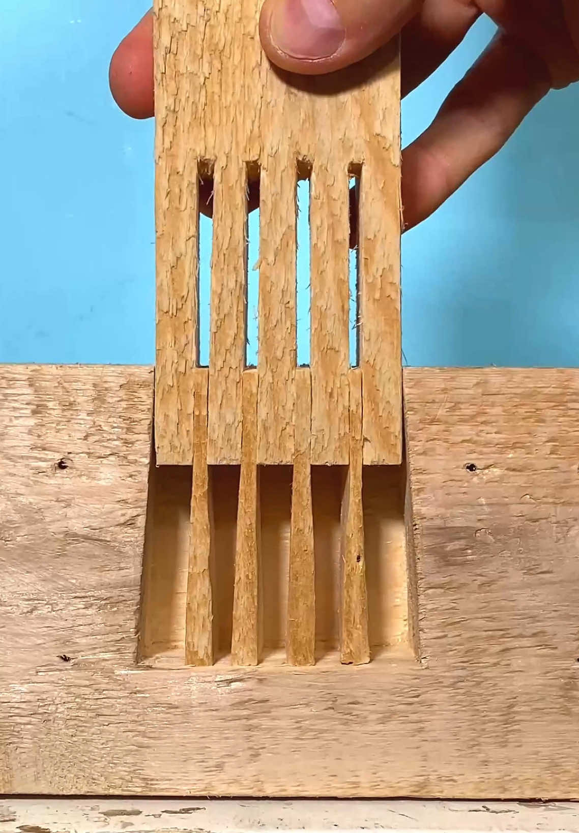 Woodworking skills. Reliable connection without screws and nails! #DIY #woodworking #tips 