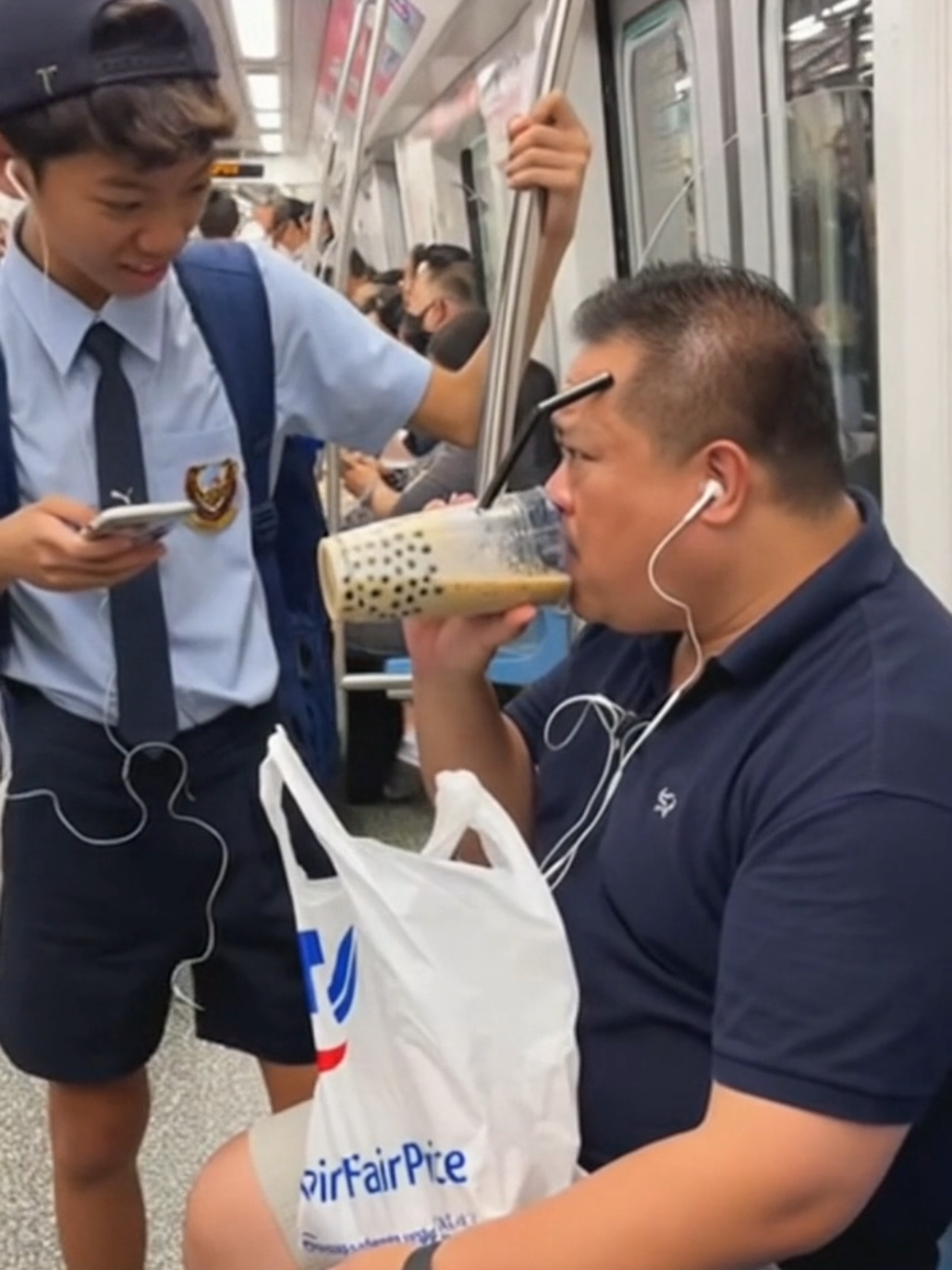 Uncle like his bubble tea. #sgtiktok #fyp #bubbletea 