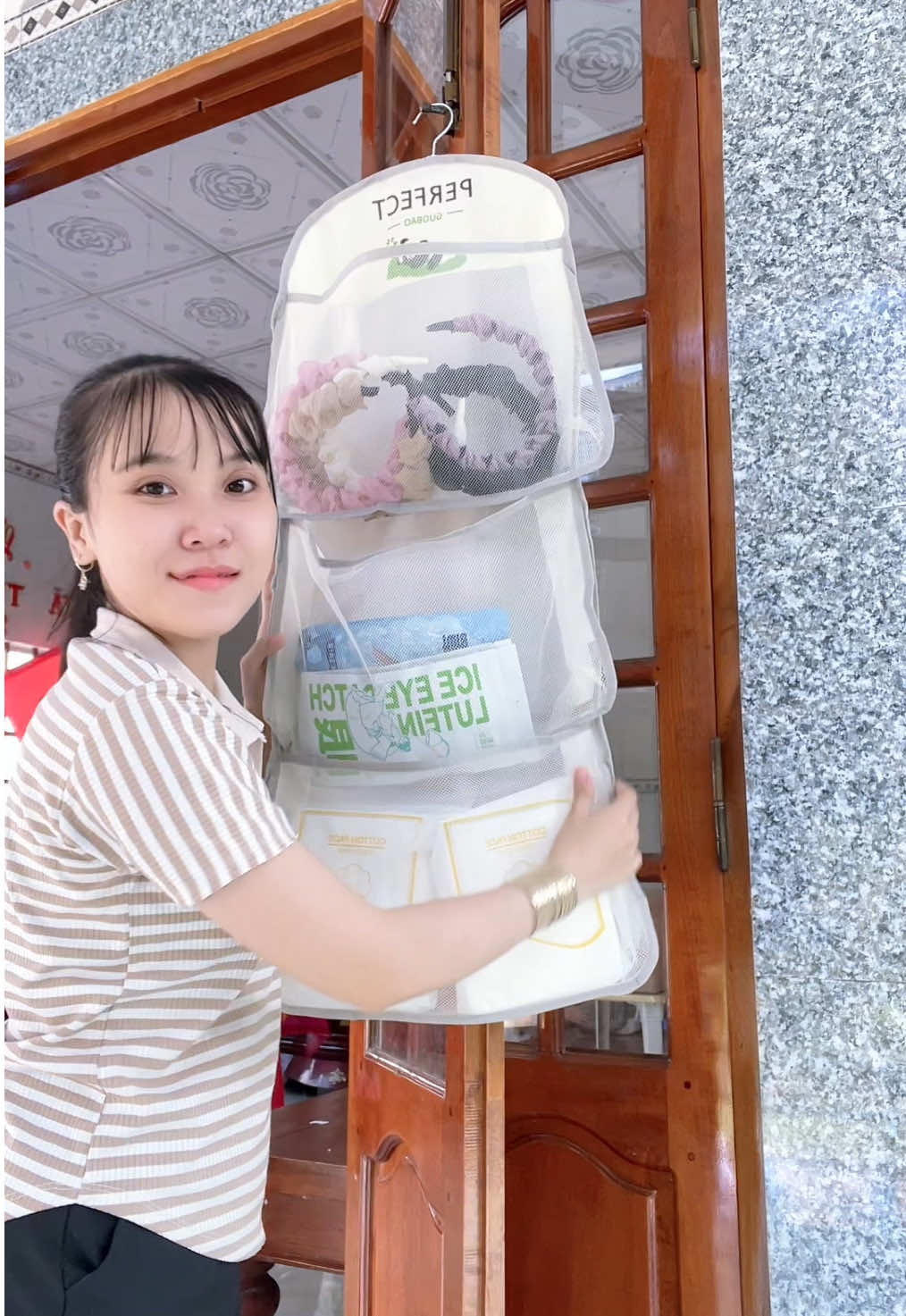 Bao nhiêu phụ kiện đồ nhỏ nhặt gôm để trong túi lưới gọn hơ luôn đẹp mắt nữa đặc biệt là dễ dàng tìm kiếm #tuiluoidungdo #tuiluoitreotuong #tuiluoidungdo #trucphuong98 