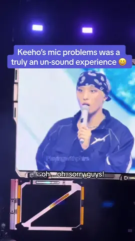 Keeho having an existential crisis over mic issues during P1ustage H : Most Wanted tour 😆  #p1harmony #keeho #피원하모니 #기호 #mostwantedtour @P1Harmony 
