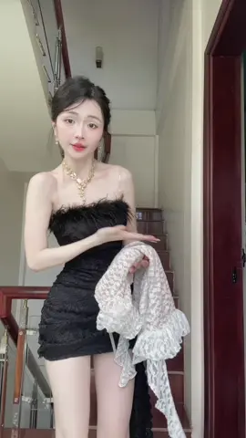 Chân dài đây  #xh #viral #vay #miostore