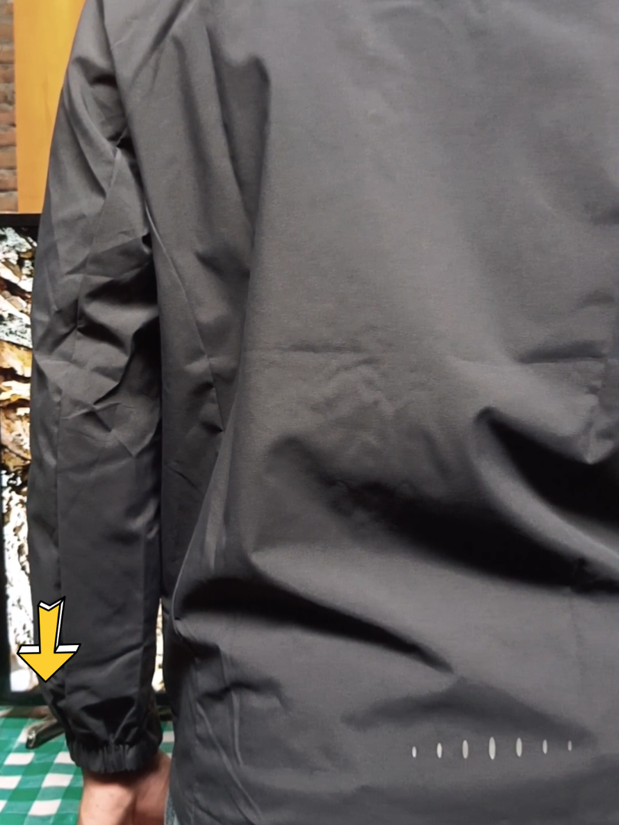 Jaket Pria Waterproof Anti Angin Jaket Satu Lapis Hoodie Motor Pembongkaran Topi Casual Outdoor Jacket J6628A #jaket #jaketpria #jaketwaterproof #jaketmotor #gajiansale 