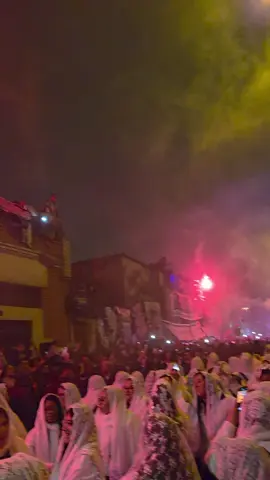 #LIVEIncentiveProgram #GenuineInteractionMatters #PaidPartnership recimiento de la barra de alianza al señor de los Milagros en barrios altos 