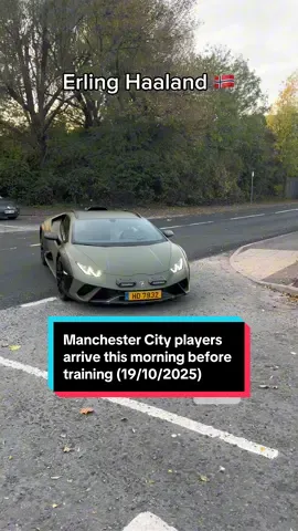 Manchester City players arrive this morning before training (19/10/2025)  #manchestercity #mancity #players #ethiadcampus #footballcar 