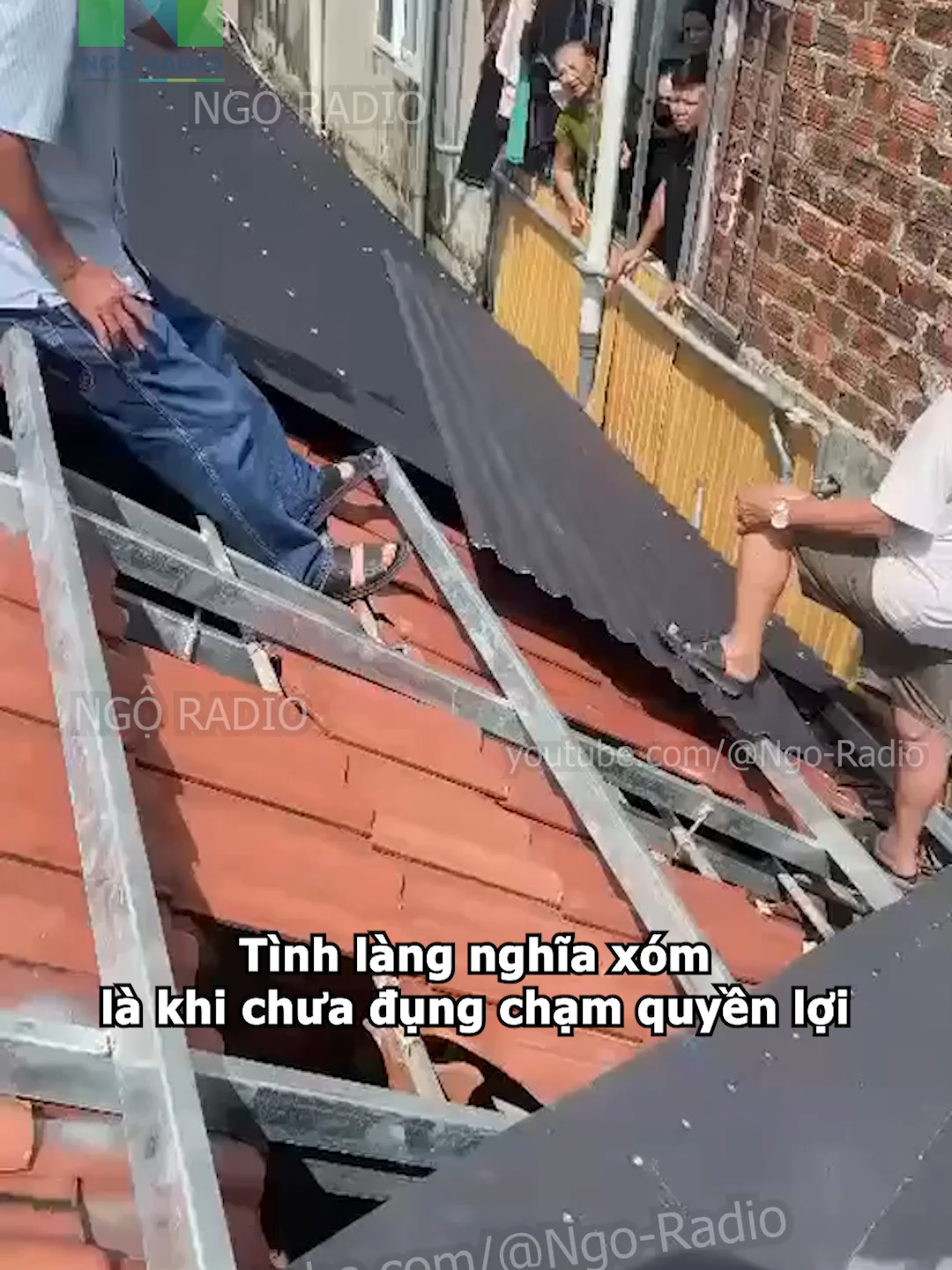 Tình làng nghĩa xóm là khi chưa đụng chạm quyền lợi#viraltiktok #tintuc #ngoradio #cuocsong