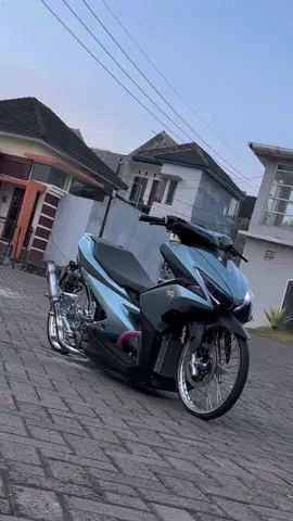 Racun buatkalian ada di bio 🤪#knalpotdrs #drsracing #viollastyle 