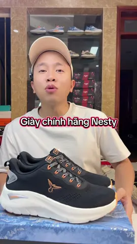 Thử đi 1 đôi giày chính hãng xem có xịn xò ko nào các b ơi #manhgiay #giaythethao #giaysneaker #giaychaybo 