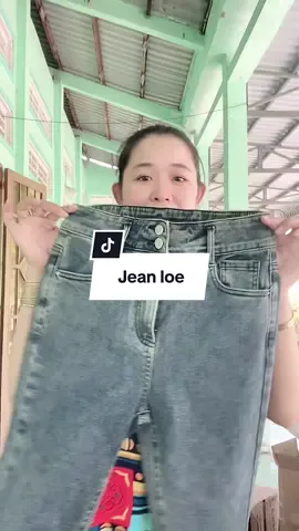 Jeans ống loe nên thử nha mấy bà #xuhuớng #quanjeans #trang_95hg 