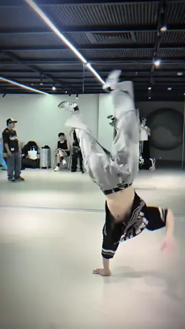 toi xứng được hưởng phúc lợi này saoo🫣#buitruonglinh#buitruonglinhanhtraisayhi2025#atsh#crazy#foryoupage 