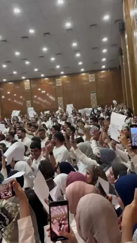 مَن قهر سيُقهر، ومَن ضر سيُضر، ومَن ظلم سيُظلم، ومَن عاب ابتلى، فإن الله يُمهل ولا يُهمل. . طلاب المستنصرية نشروا وسولفوا كلشي كافي سكتة  #كلية_الطب #الجامعة_المستنصرية 