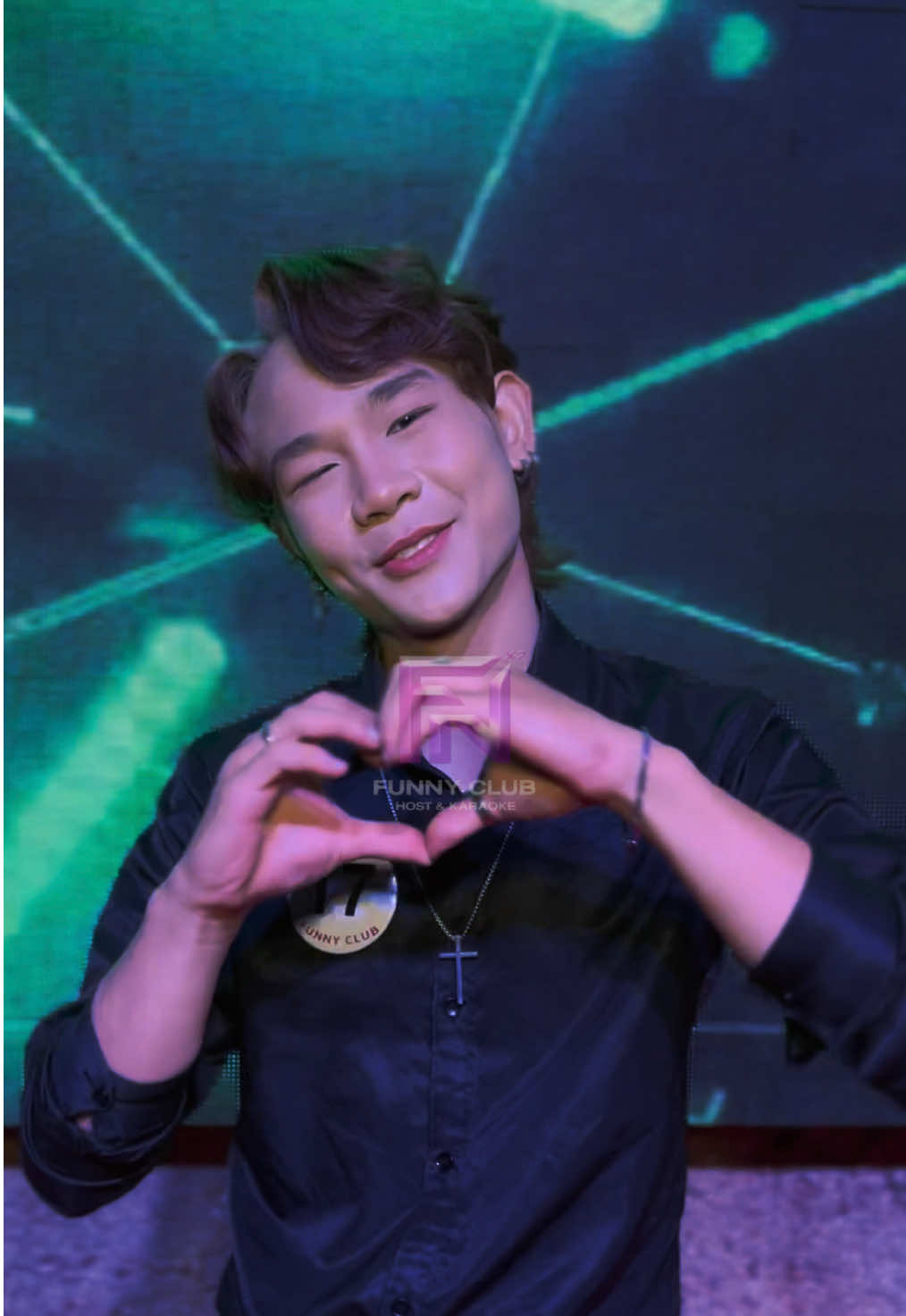 เธอโผล่มากจากหน๊าย…. ชอบน้องคนไหน จิ้มมาน๊าาาาา 🫣 #funnyhostclub  #ฟันนี่โฮสคลับ   #ลาดพร้าว122  #รามคำแหง65  #ซอยมหาดไทย 