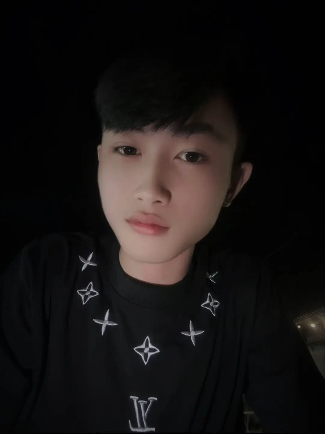 Miếng ngon thì tụi mày lấy còn cay đắng chỉ mình tao 👍