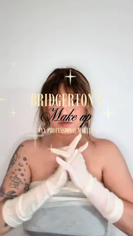 en partenariat avec Nyx Professional Makeup 👑 Scandaleusement royale avec la nouvelle collection Bridgerton x NYX Cosmetics ! ✨ Pour mon make-up d’Halloween, j’ai voulu une touche d’élégance et de drame à la Bridgerton 😈 💋 Le Buttergloss édition limitée pour des lèvres… irrésistiblement brillantes 👁️ Le Epic Ink Glitz argenté, pour un regard pailleté digne d’un bal royal 💎 Et le Buttermelt Highlighter, le diamant de la saison, pour un glow qui ferait pâlir la Reine elle-même ! Un look aussi glamour que scandaleux… Bridgerton style 🩵  Merci encore @NYX COSMETICS FRANCE 💕 #nyxcosmeticsfrance #nyxprofessionalmakeup #NYX#NYXCosmeticsxBridgertonl#halloweenkeup