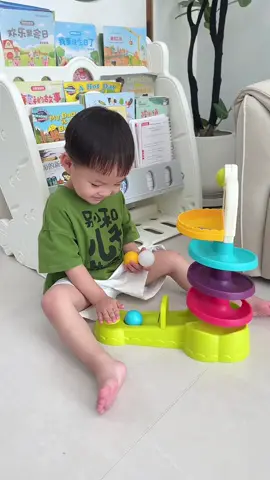 Mainan yang memberikan anak keceriaan dan bisa mengasak fokus pada anak #MainanEdukasi #masukberanda #MainanAnak #MainanPendidikan #MainanKreatif 