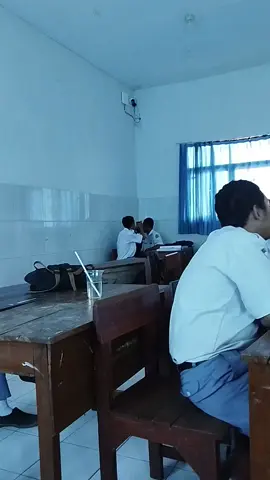 wes apik apik🗿#smkbisa #smkhebat #fyp 