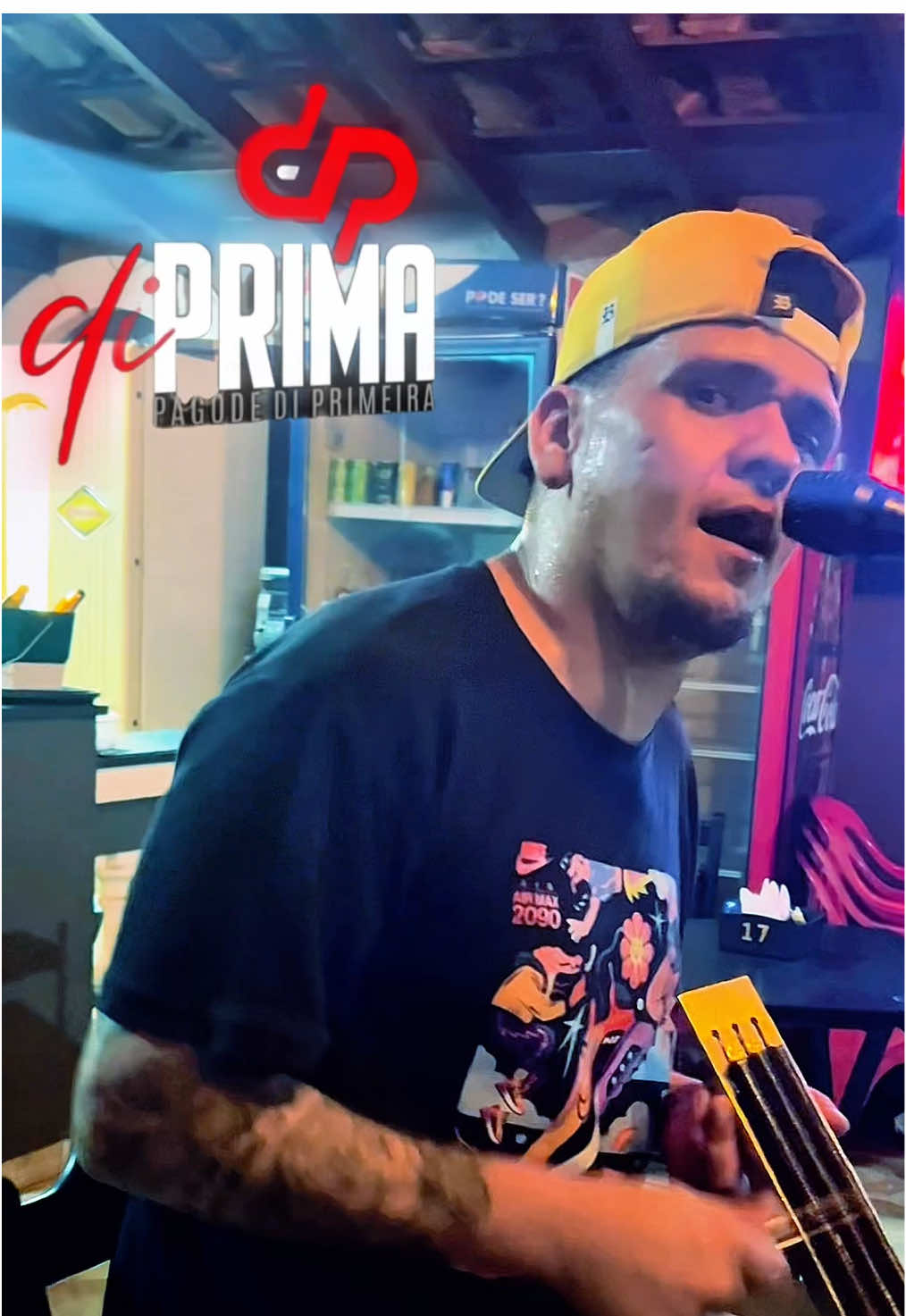Que resenha! Di Prima no Varanda Bar foi um sucesso garantido! 🎵🍻 #fy #fyp #viraltiktok #videomaker #pagode 