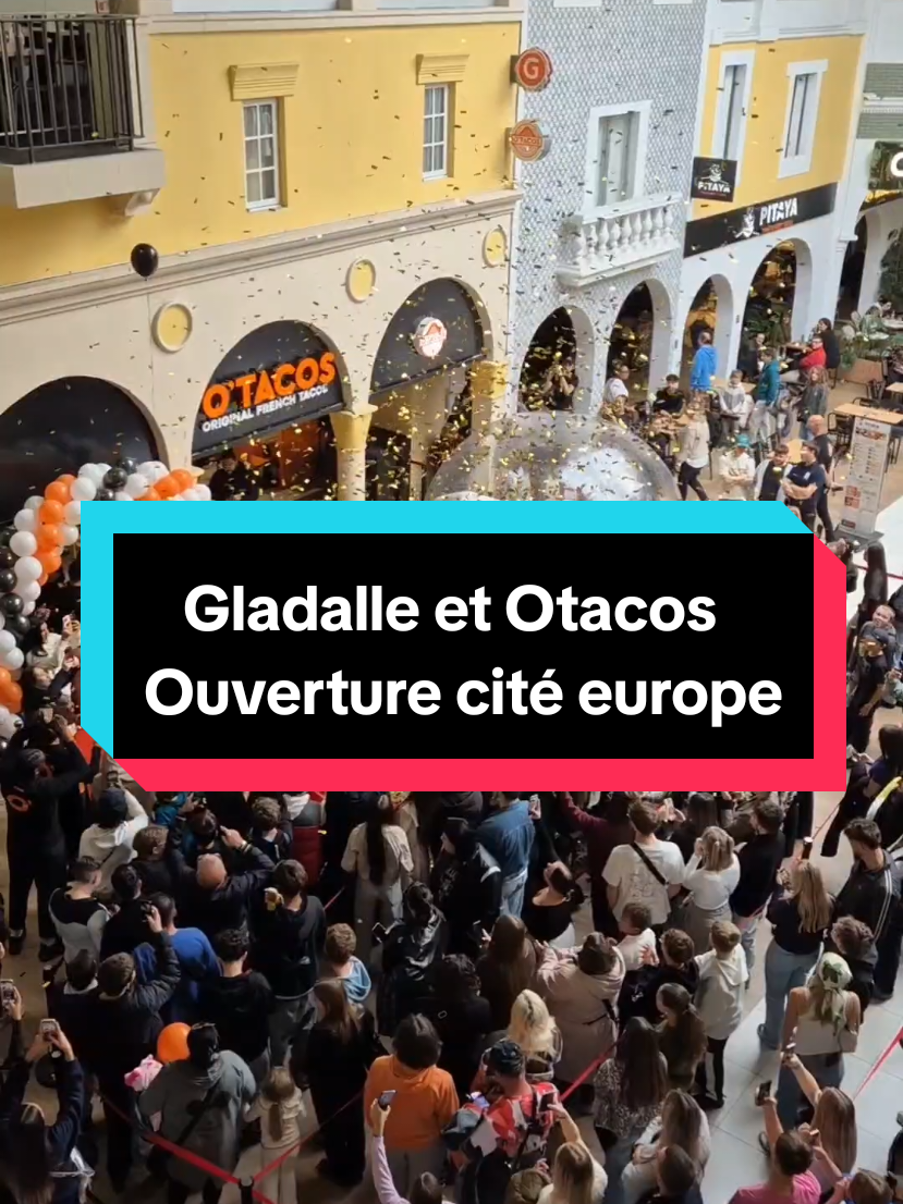 Otacos et Gladalle ont inauguré l'ouverture de  leur restaurant le 18 octobre 2025 à la cité Europe.#gladalle #Restaurant #inauguration #nourriture #otacos 
