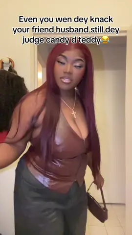 Abeg enter house e😂😂