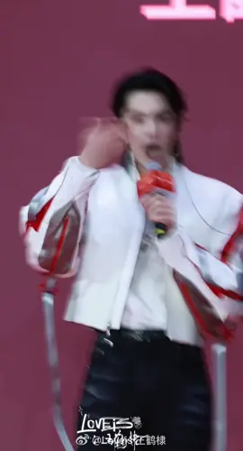 Hunn gió bắn timm mà Trạm Tỷ cầm máy quay k vững lun ấy Đệ ơi , cưng quá 🤭🤣🤣🤣 #Didi tại SK của Nhãn hàng  